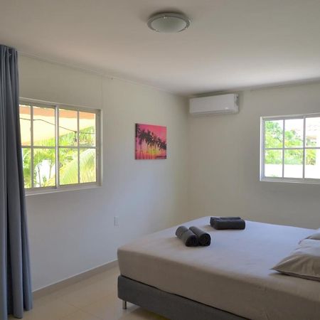 Relex Villa With Private Pool Willemstad Bagian luar foto