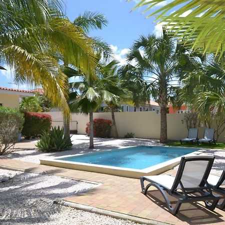 Relex Villa With Private Pool Willemstad Bagian luar foto