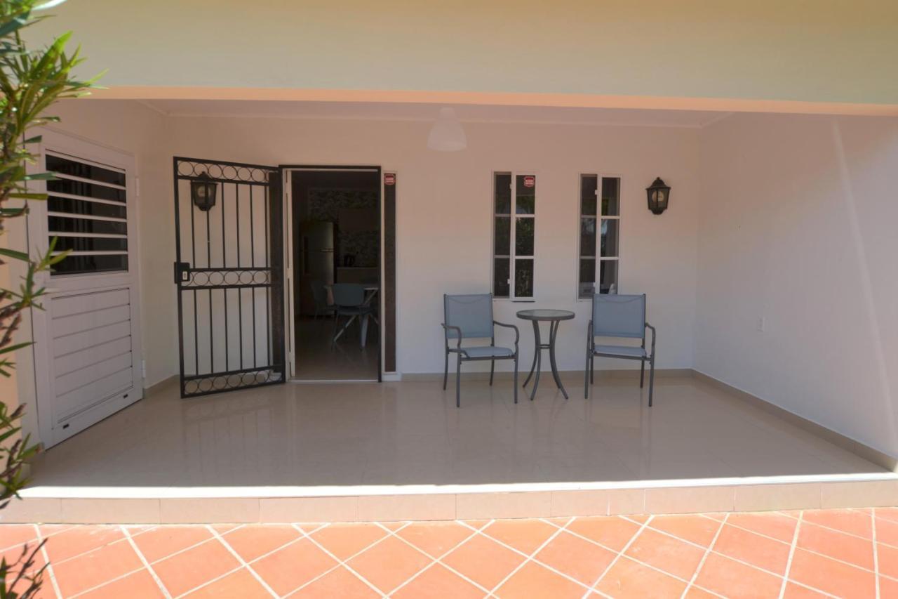 Relex Villa With Private Pool Willemstad Bagian luar foto