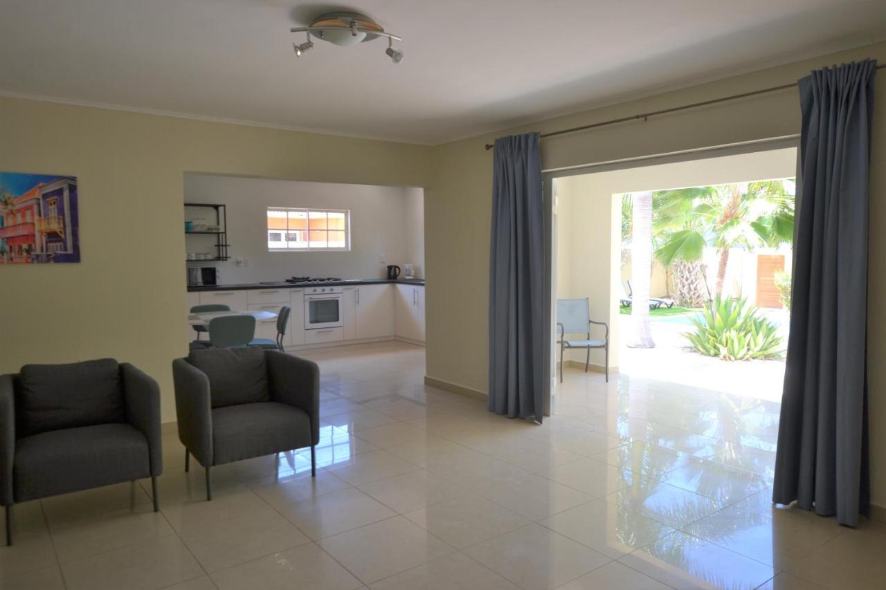 Relex Villa With Private Pool Willemstad Bagian luar foto