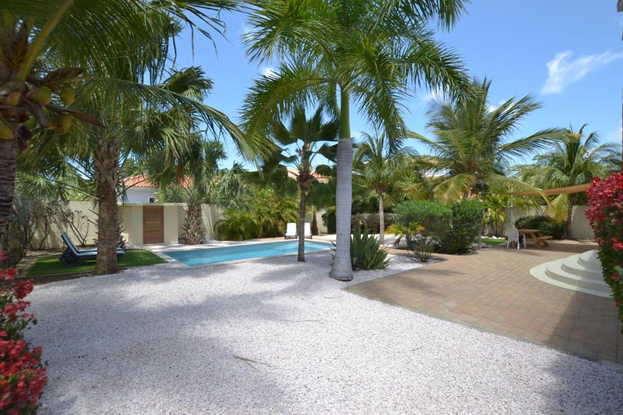 Relex Villa With Private Pool Willemstad Bagian luar foto